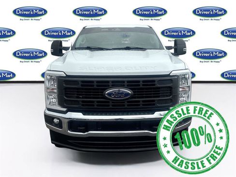Used 2023 Ford F250 XL w/ FX4 Off-Road Package image 2