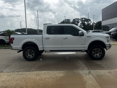 Used 2016 Ford F150 XLT w/ Equipment Group 302A Luxury RWD image 10