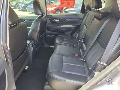 Used 2020 Nissan Rogue SL image 14