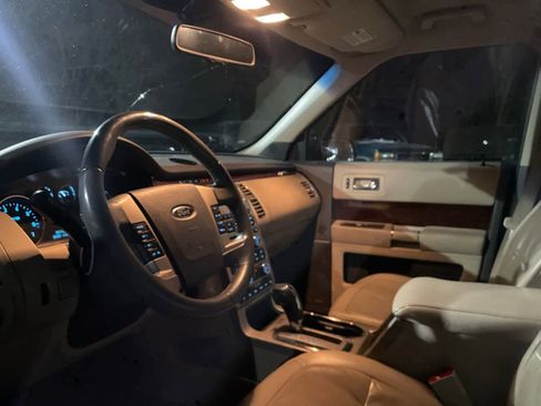 Used 2009 Ford Flex SEL image 4