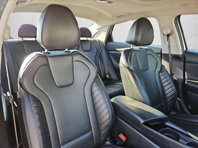 Used 2024 Hyundai Elantra Limited FWD image 14