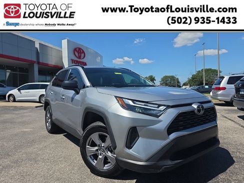 Used 2025 Toyota RAV4 LE AWD/4WD image 1