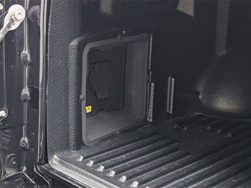 Certified 2022 Ford F150 XLT w/ Equipment Group 302A High image 7