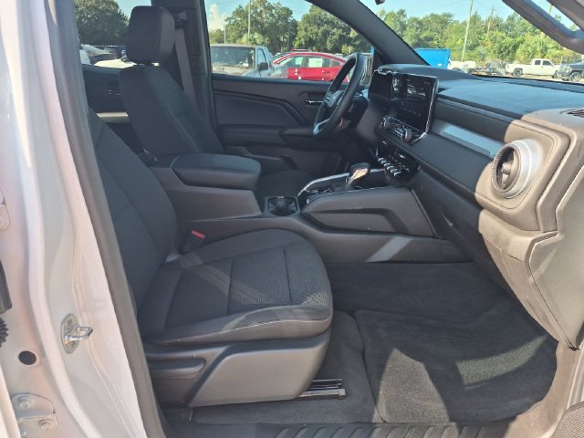 Used 2024 Chevrolet Colorado LT RWD image 30