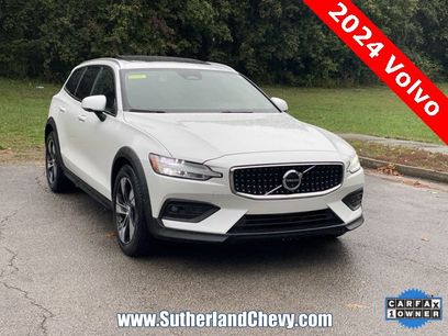 Used 2024 Volvo V60 B5 Cross Country Plus