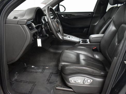 Used 2017 Porsche Macan S image 12