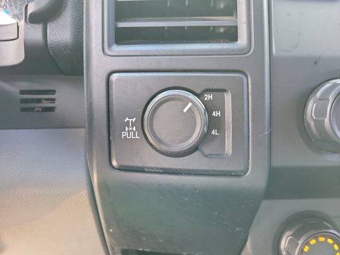 Used 2017 Ford F150 XL w/ XL Power Equipment Group AWD/4WD image 16