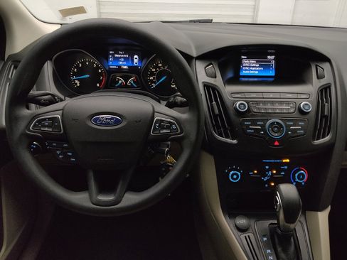 Used 2018 Ford Focus SE FWD image 22