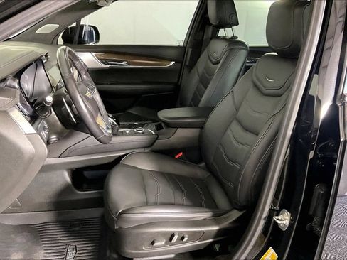 Used 2024 Cadillac XT6 Sport w/ Platinum Package AWD/4WD image 31