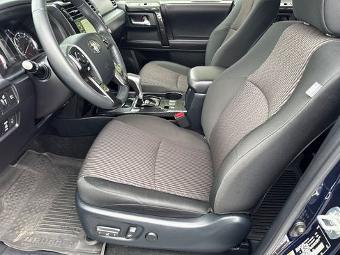 Used 2023 Toyota 4Runner TRD Off-Road AWD/4WD image 21