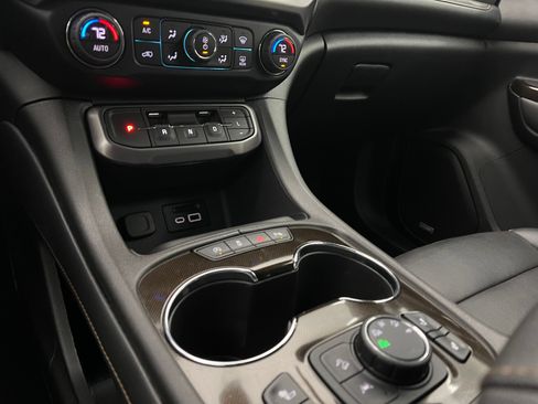 Used 2023 GMC Acadia AT4 w/ Trailering Package AWD/4WD image 28