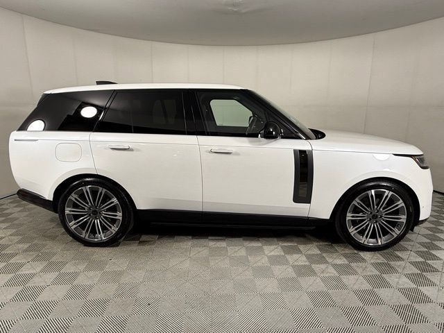 New 2026 Land Rover Range Rover SV AWD/4WD image 8