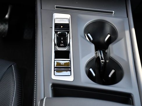 New 2026 Volkswagen Atlas Cross Sport SE image 27