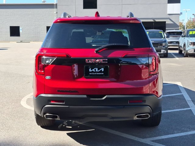 Used 2023 GMC Acadia SLE w/ Driver Convenience Package FWD image 4