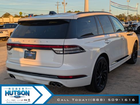 New 2026 Lincoln Aviator Reserve w/ Jet Appearance Package image 6