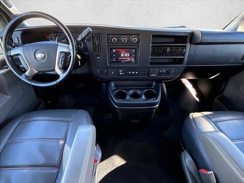 Used 2019 Chevrolet Express 3500 LT w/ LT Preferred Equipment Group image 16