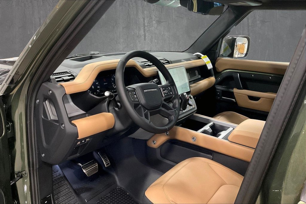 New 2026 Land Rover Defender 110 X AWD/4WD image 7