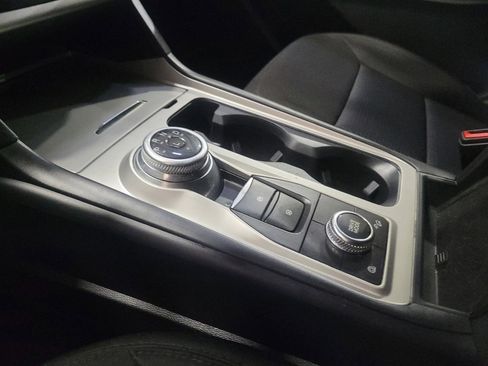 Used 2022 Ford Explorer XLT AWD/4WD image 26