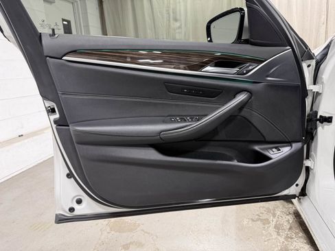 Used 2019 BMW 540i xDrive image 8