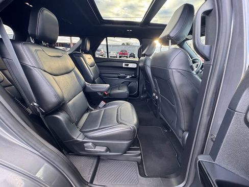 Used 2021 Ford Explorer ST w/ Equipment Group 401A image 27
