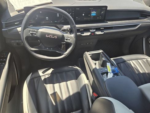 Used 2024 Kia EV9 GT-Line AWD/4WD image 12