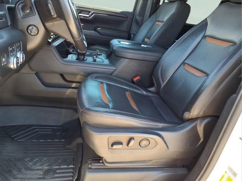 Used 2022 GMC Sierra 1500 AT4 w/ AT4 Preferred Package AWD/4WD image 15
