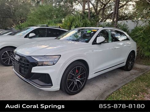 Used 2020 Audi Q8 Prestige w/ Prestige Package image 4