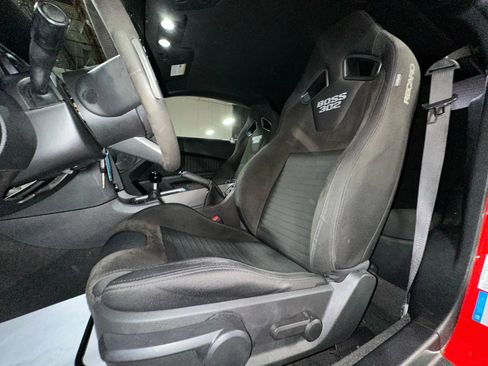 Used 2013 Ford Mustang Boss 302 w/ Boss 302 Accessory Pkg image 22