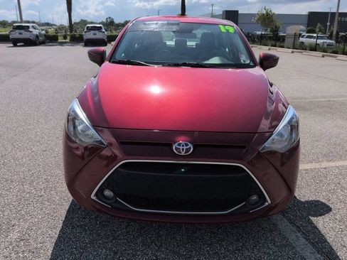 Used 2019 Toyota Yaris LE FWD image 9
