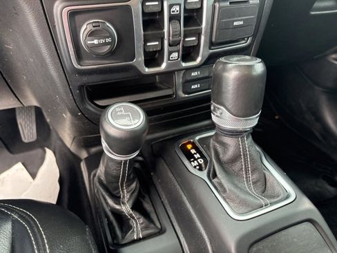 Used 2022 Jeep Wrangler Unlimited Sahara w/ LED Lighting Group image 19