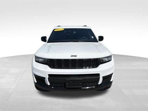 Used 2025 Jeep Grand Cherokee L Laredo AWD/4WD image 7