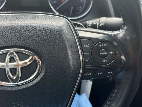 Used 2019 Toyota Camry SE image 28