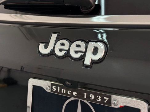 Used 2025 Jeep Compass Limited AWD/4WD image 20
