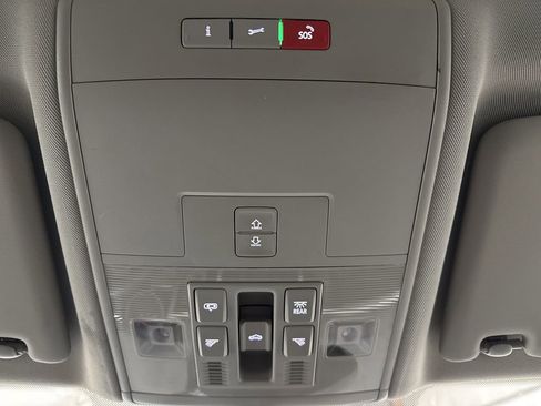 Used 2021 Volkswagen Atlas SE w/ Panoramic Sunroof Package image 26