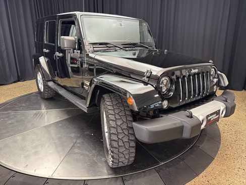 Used 2014 Jeep Wrangler Unlimited Sahara w/ Dual Top Group image 14