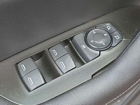 Used 2020 Chevrolet Blazer LT image 28