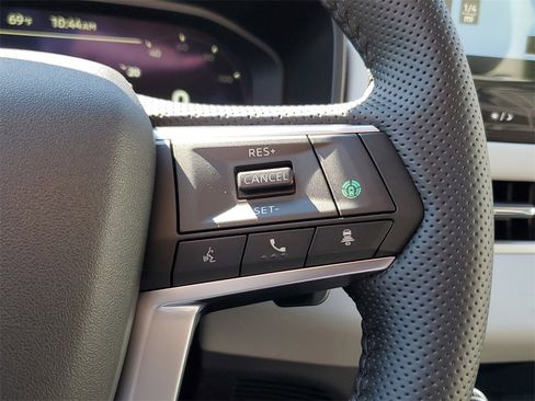 New 2026 Mitsubishi Outlander SE image 26