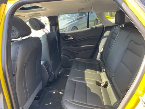 Used 2024 Chevrolet Trax ACTIV w/ Sunroof Package FWD image 20