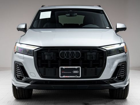 Certified 2025 Audi Q7 2.0T Premium w/ Convenience Plus Package image 29