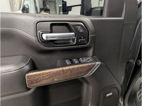 Used 2020 GMC Sierra 2500 Denali w/ Denali Ultimate Package AWD/4WD image 7