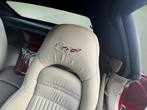 Used 2003 Chevrolet Corvette 50th Anniversary Edition image 19