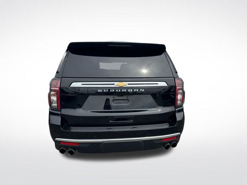 Used 2023 Chevrolet Suburban High Country AWD/4WD image 4