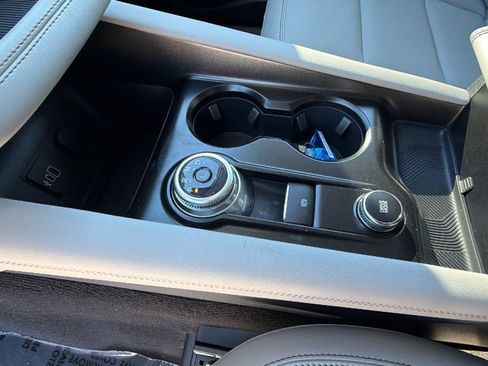 New 2026 Ford Explorer Active w/ Active Comfort Package image 13