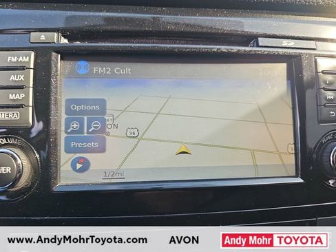 Used 2016 Nissan Rogue SV w/ SV Premium Package FWD image 22