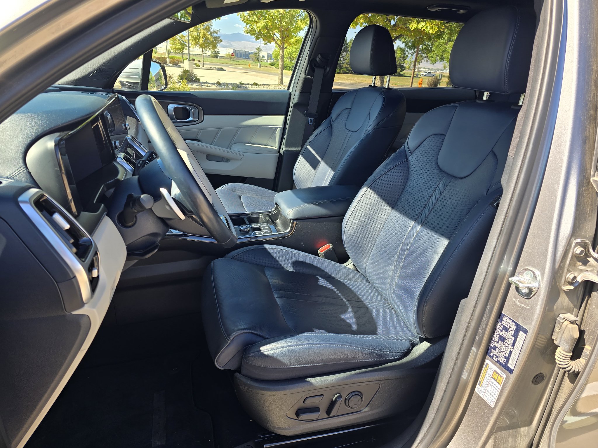 Used 2023 Kia Sorento SX Prestige AWD/4WD image 12