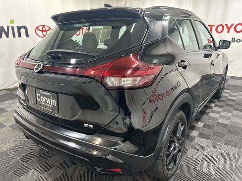 Used 2021 Nissan Kicks SR image 8