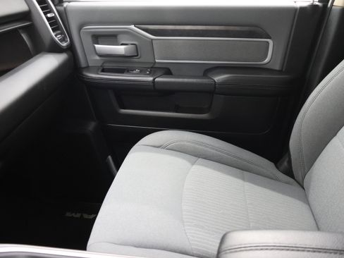 Used 2019 RAM 2500 Big Horn AWD/4WD image 13