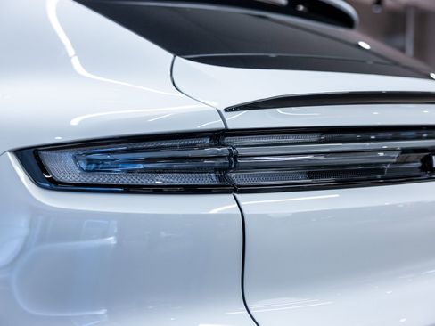 New 2026 Porsche Cayenne image 24