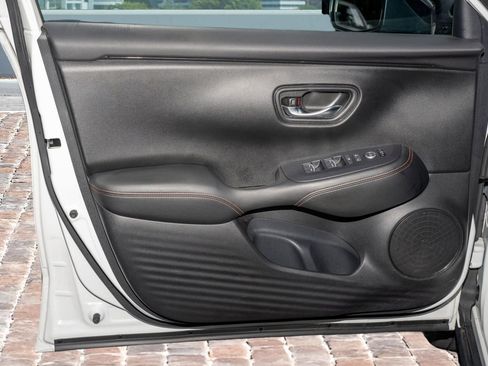 Certified 2024 Honda HR-V Sport image 11