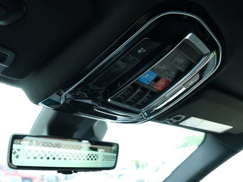 Used 2023 Jeep Grand Cherokee Overland w/ Advanced Protech Group III image 18